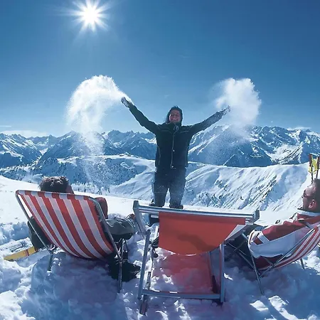 度假居 In Tyrol Near Lift